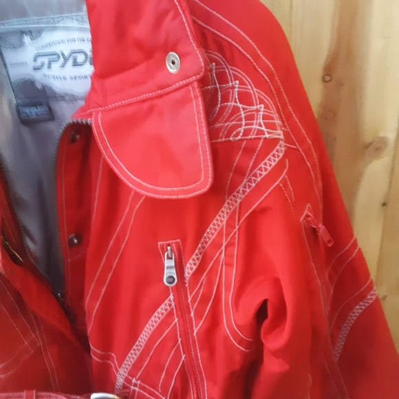 Red SPYDER boulder Colorado coat. Size L